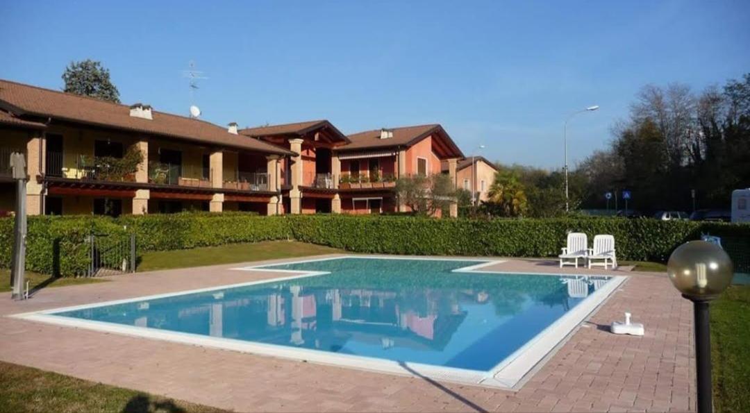 Casa Alena Apartment Пескиера дел Гарда Екстериор снимка